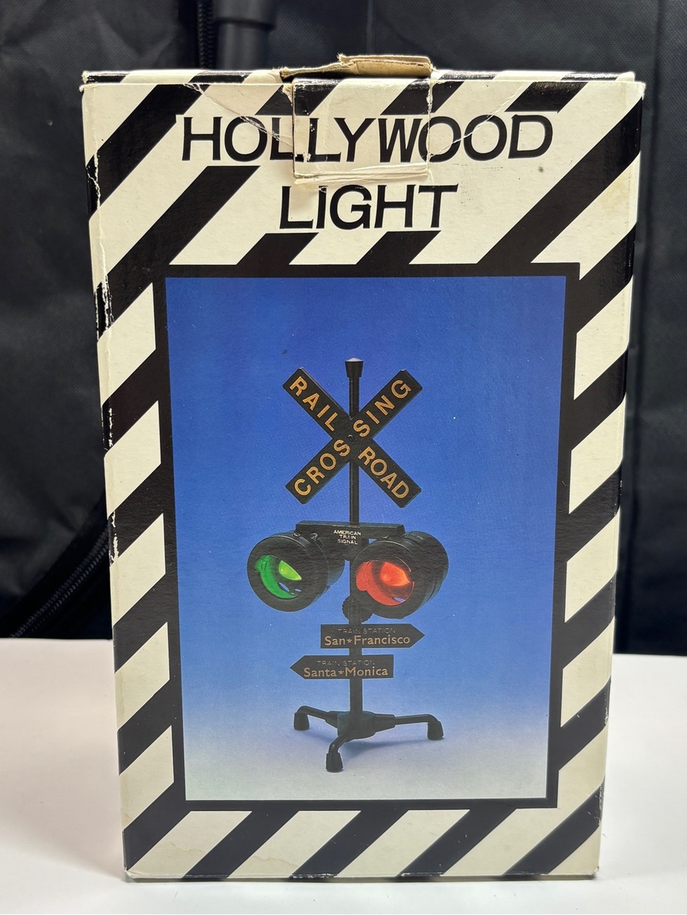 Vintage American Train Light Railroad Crossing Signal Lamp Works